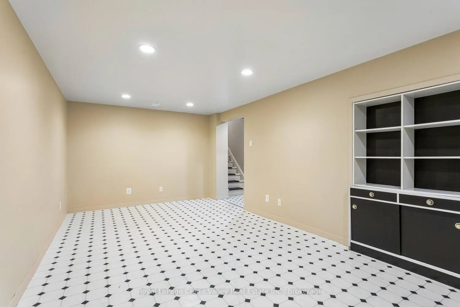 Additional image 16 of 27 Grange Drive