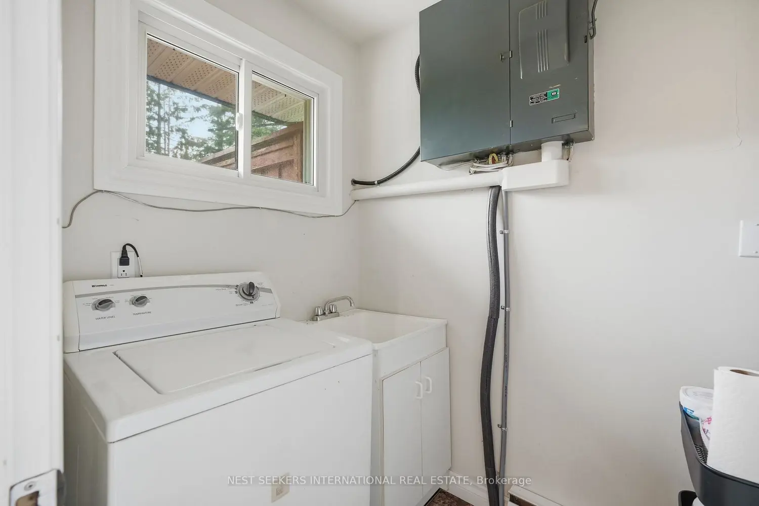 Additional image 13 of 2186 Richard Street