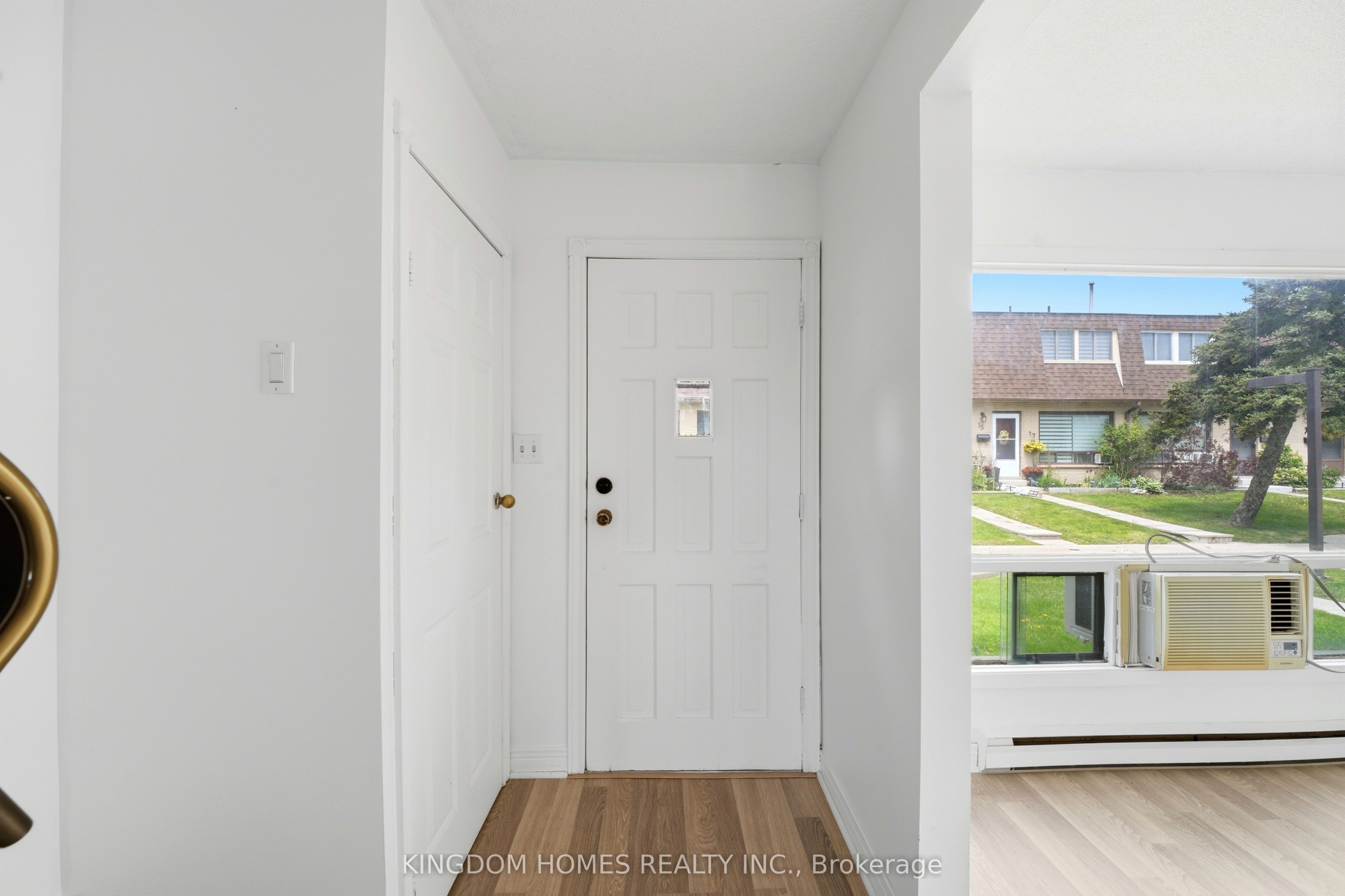 Additional image 5 of 20-20 Mountainview Road S, Halton Hills, ON, L7G 4K3