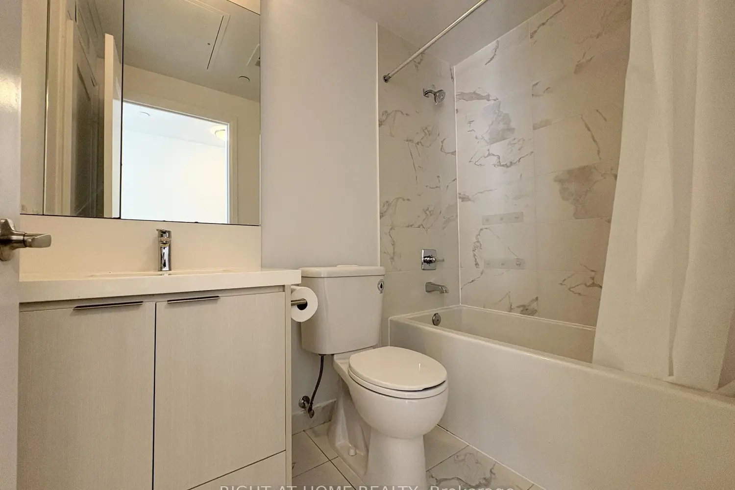 Additional image 8 of 101 Erskine Avenue 308