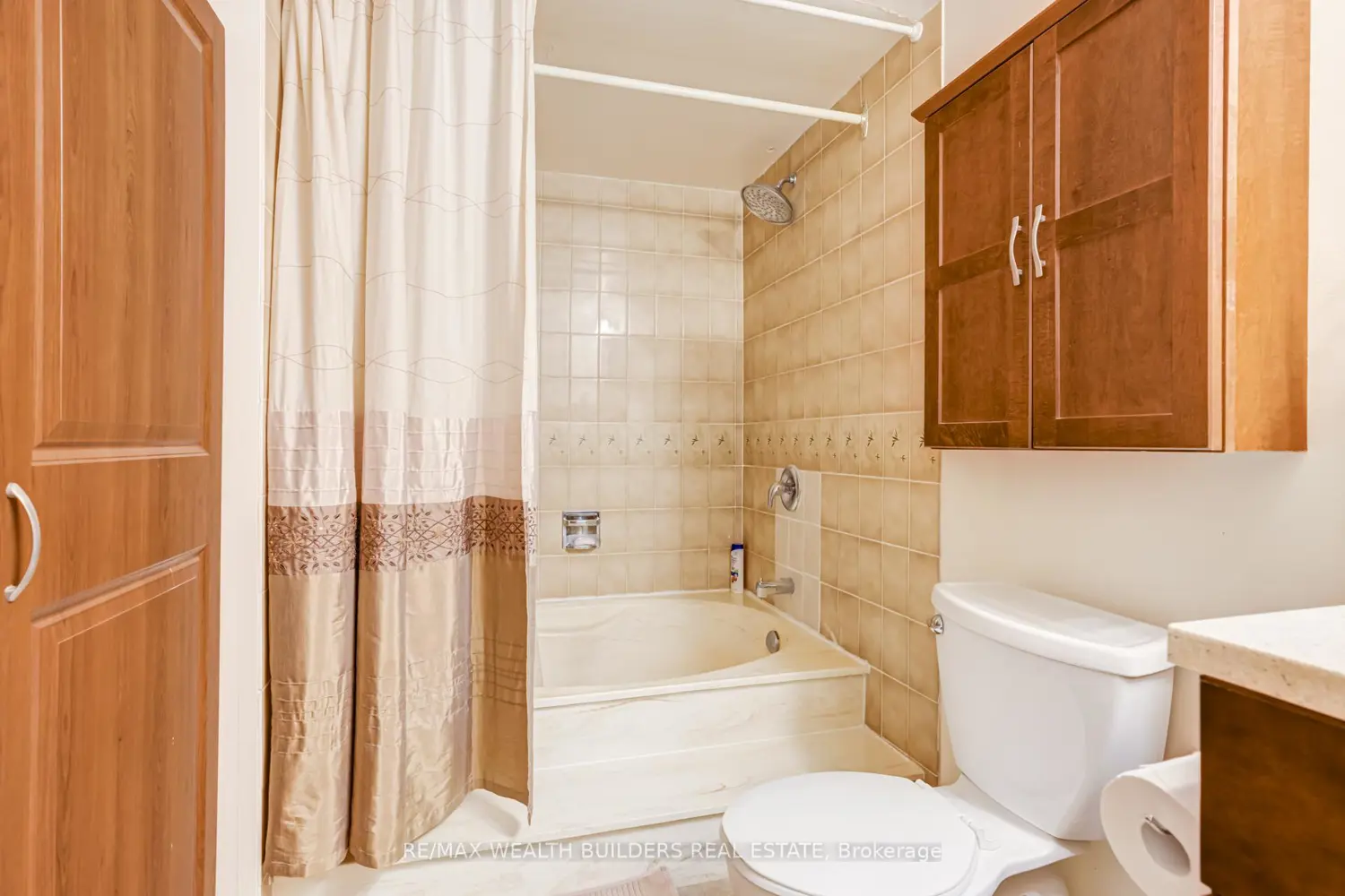 Additional image 11 of 45 Carlton Street 1009