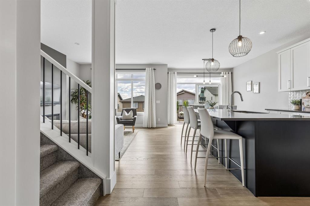 363 Precedence Hill, Cochrane, AB, T4C 2T7 photo 5