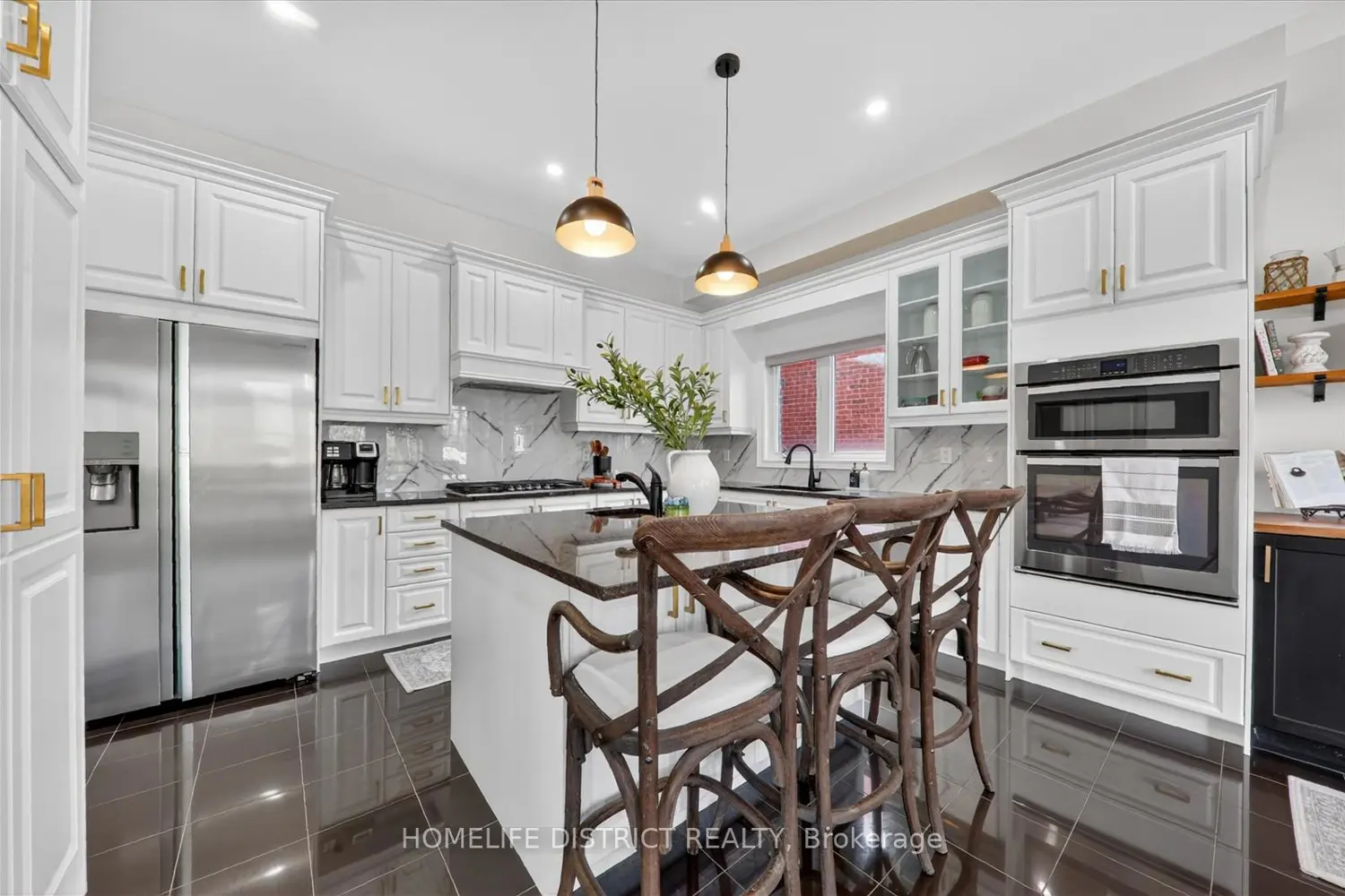 Additional image 8 of 210 Cannes Avenue