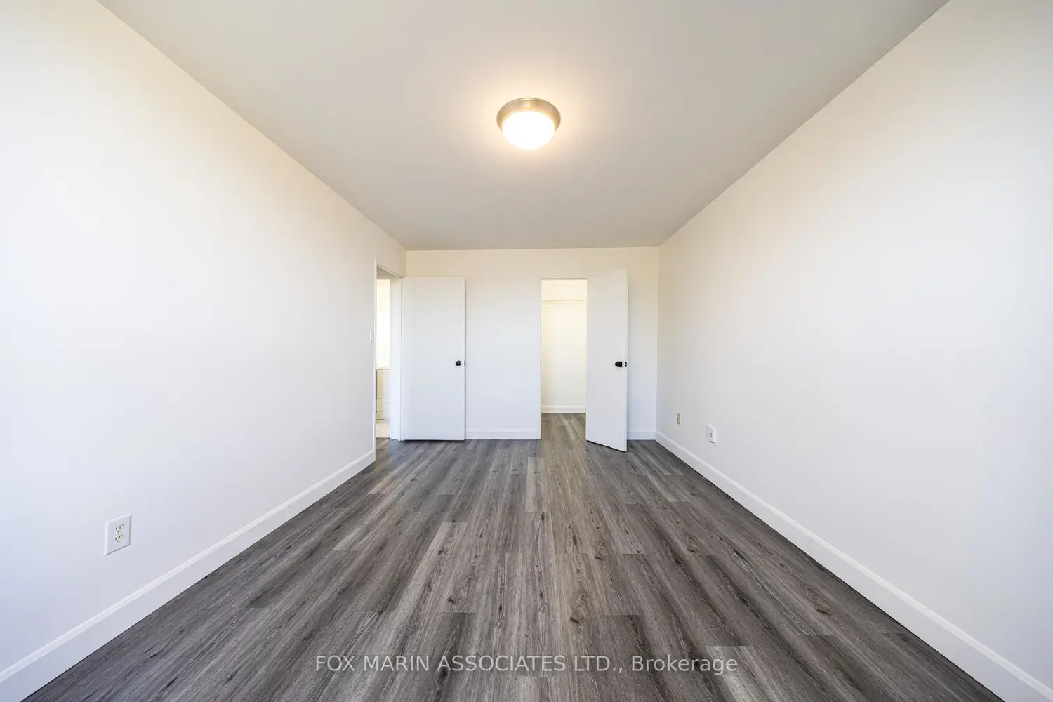 Additional image 14 of 20 Edgecliff Golfway 312