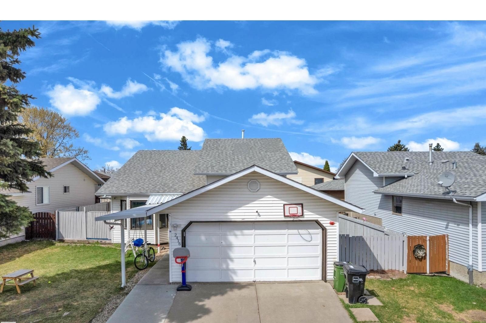 Additional image 7 of 2416 35 Street NW, Edmonton, AB, T6L4M3
