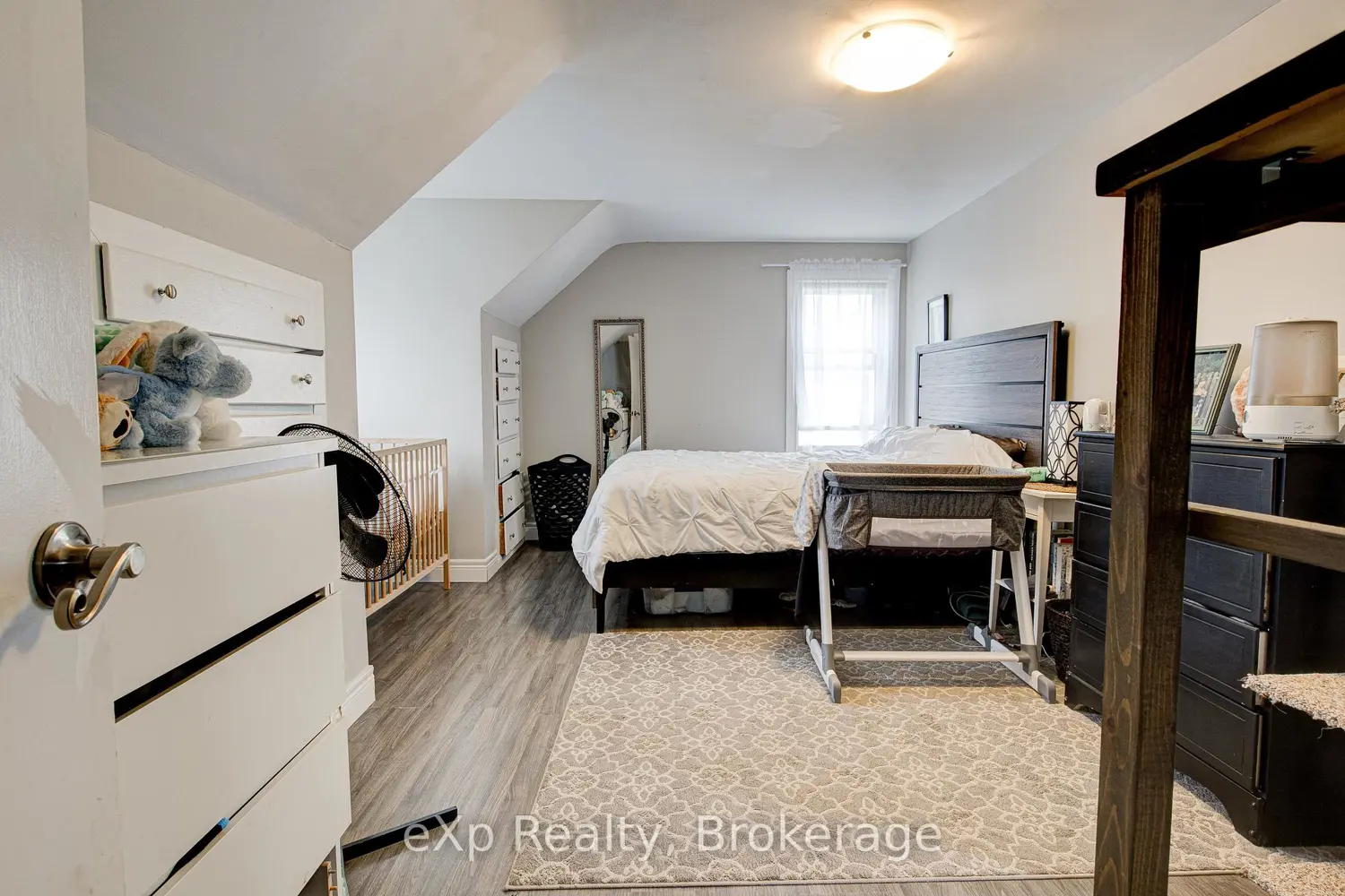 Additional image 10 of 78 Price Avenue