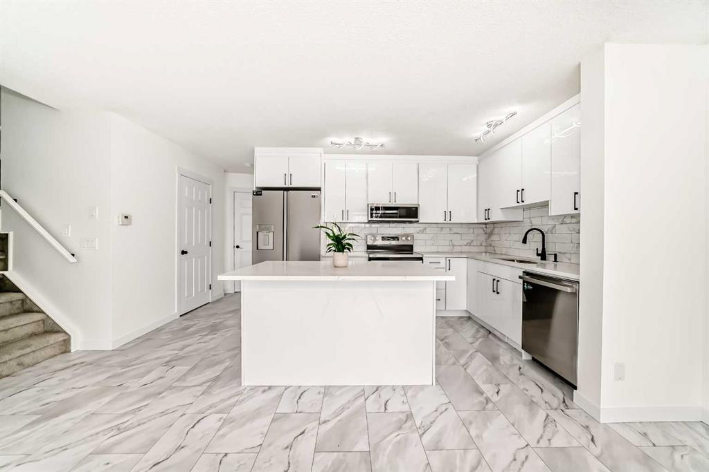 Additional image 5 of 12634 Coventry Hills Way NE, Calgary, AB, T3K 4R8