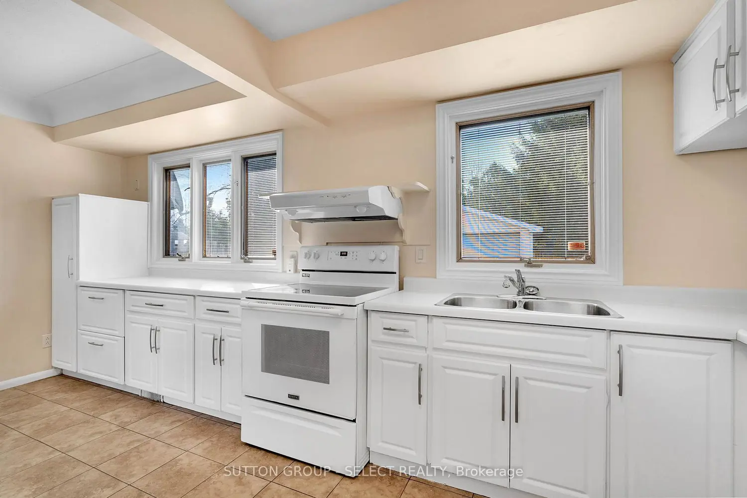 Additional image 9 of 1581 Borden Street