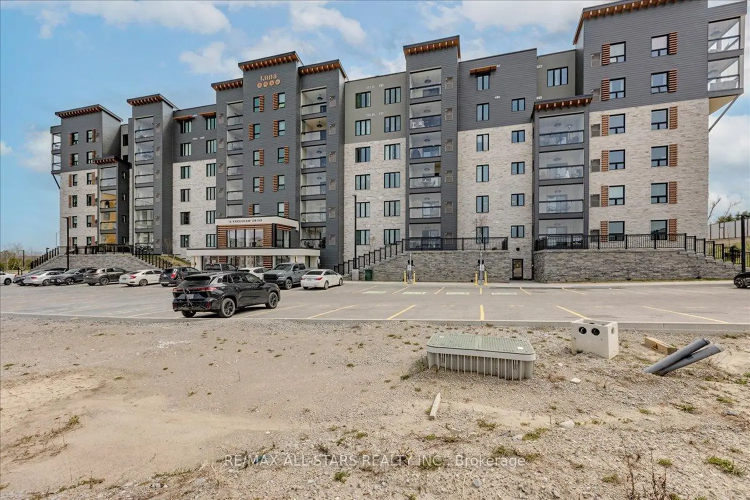 Additional image 19 of 15 Kneeshaw Drive 407