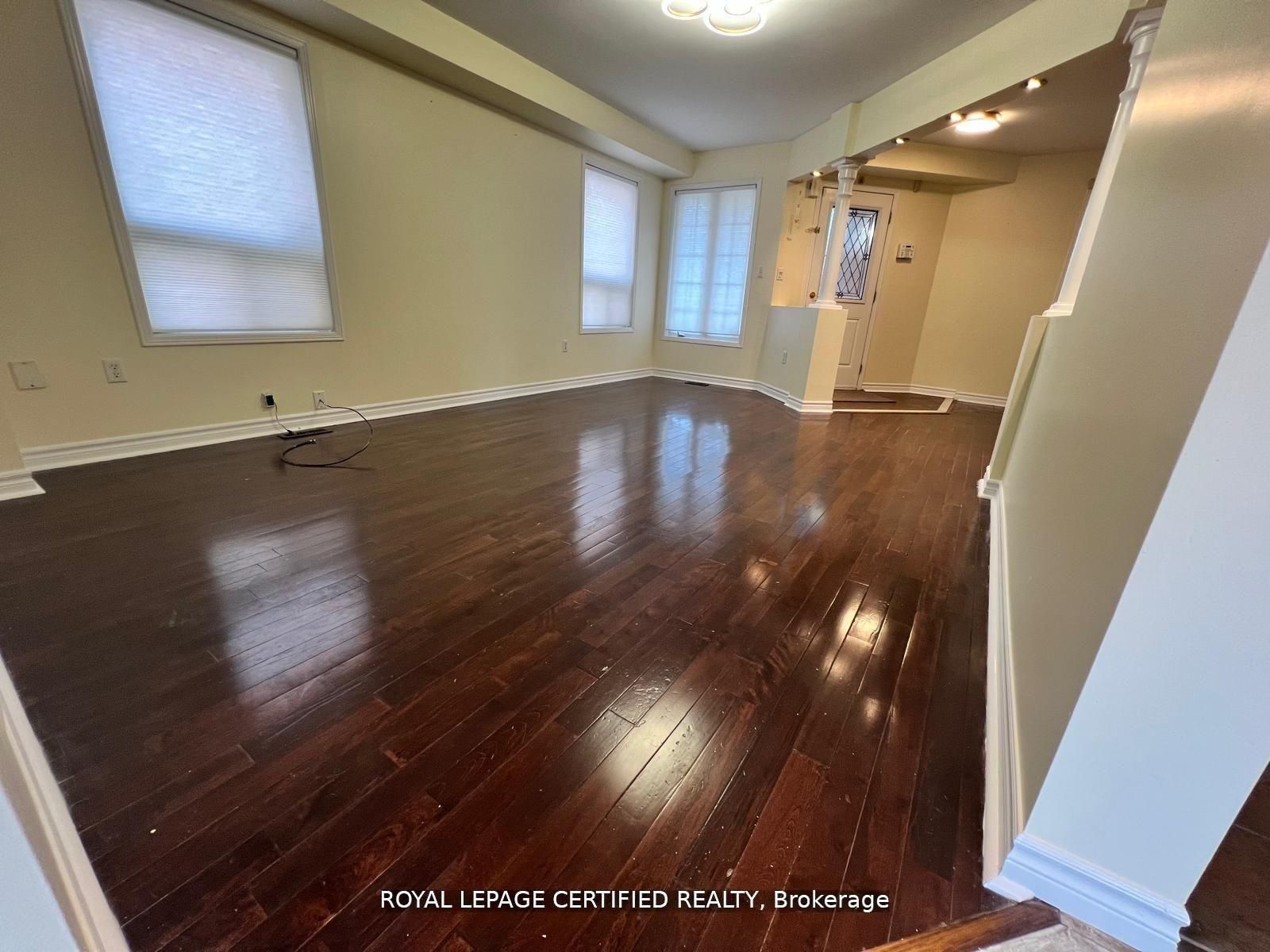 Additional image 3 of 426 Orange Walk Crescent, Mississauga, ON, L5R 0A8