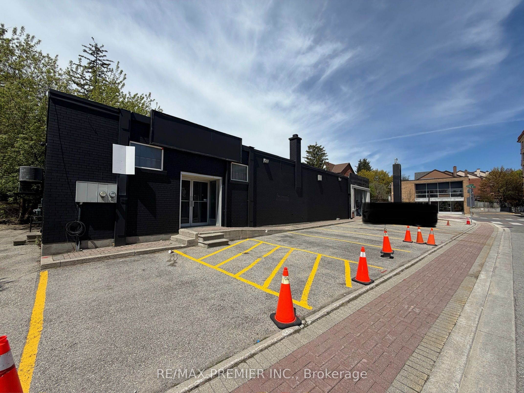 Additional image 2 of 2-177 Woodbridge Avenue, Vaughan, ON, L4L 2S9