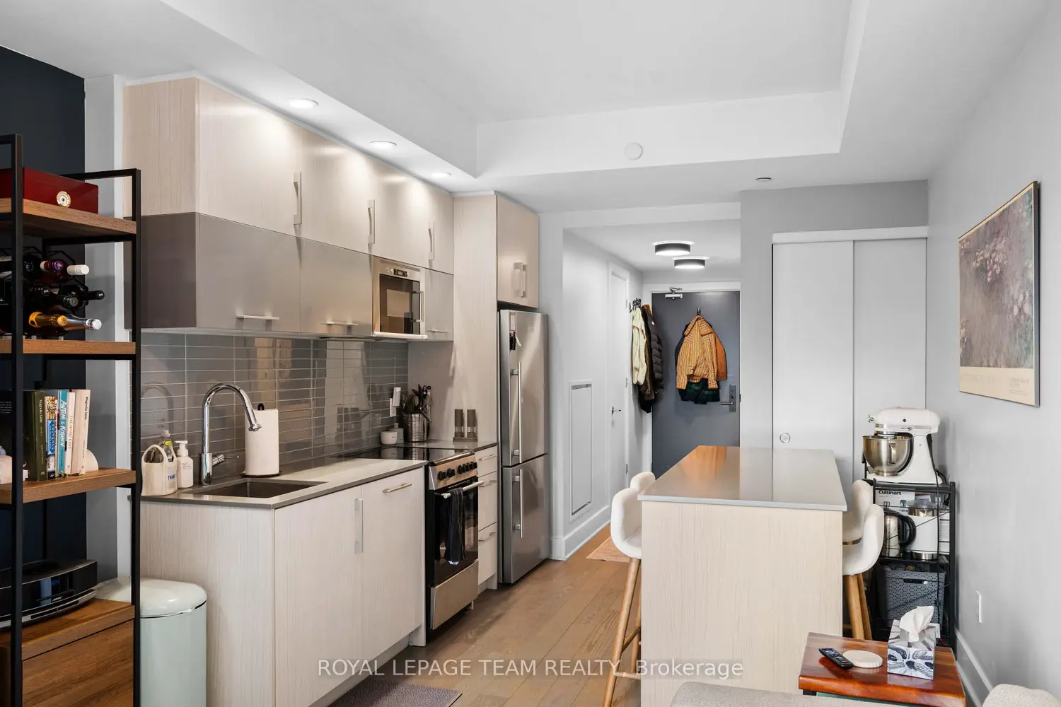 Additional image 13 of 255 Bay Street 409