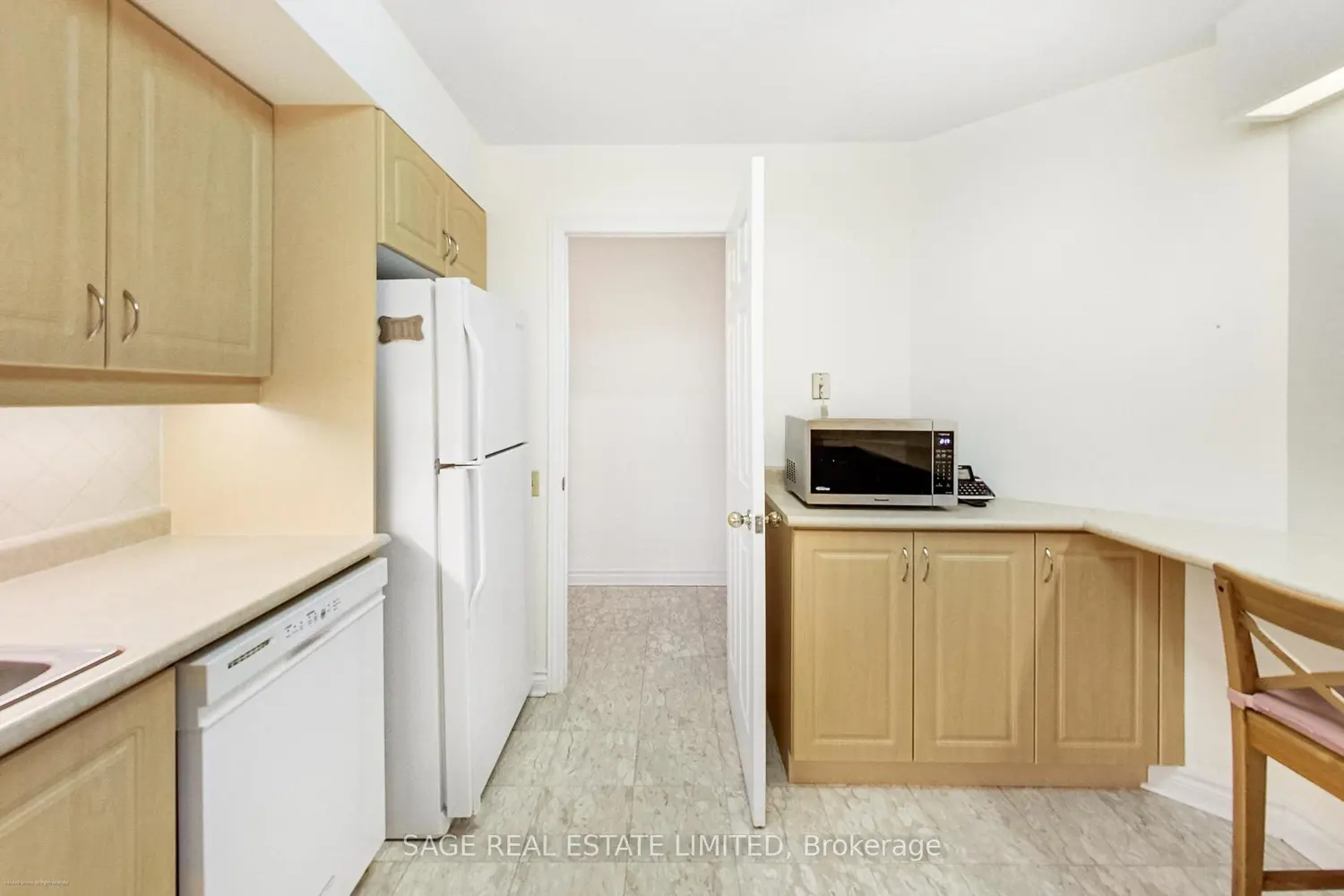 Additional image 3 of 1177 Yonge Street 207