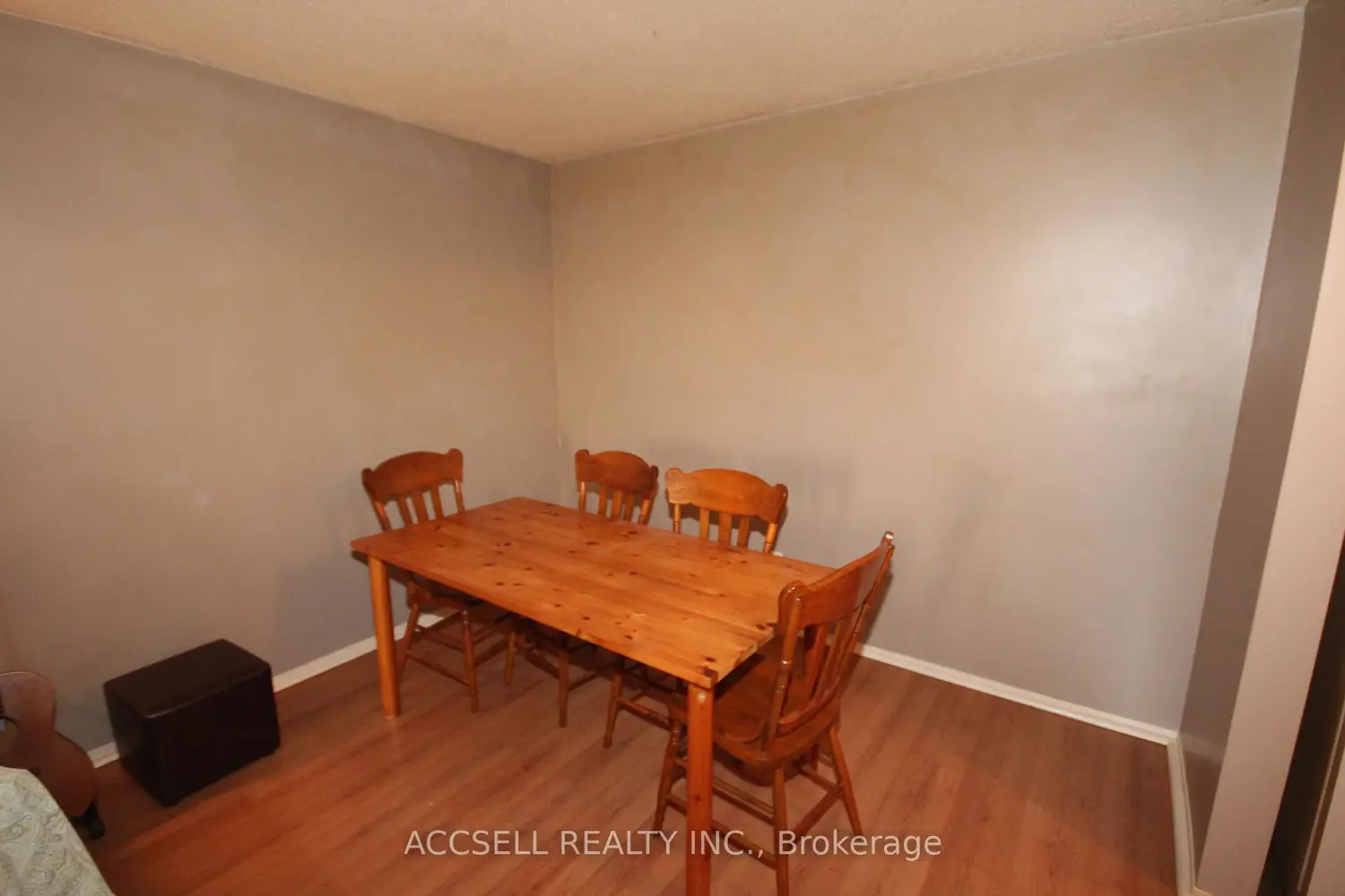 Additional image 3 of 731 Deveron Crescent 111