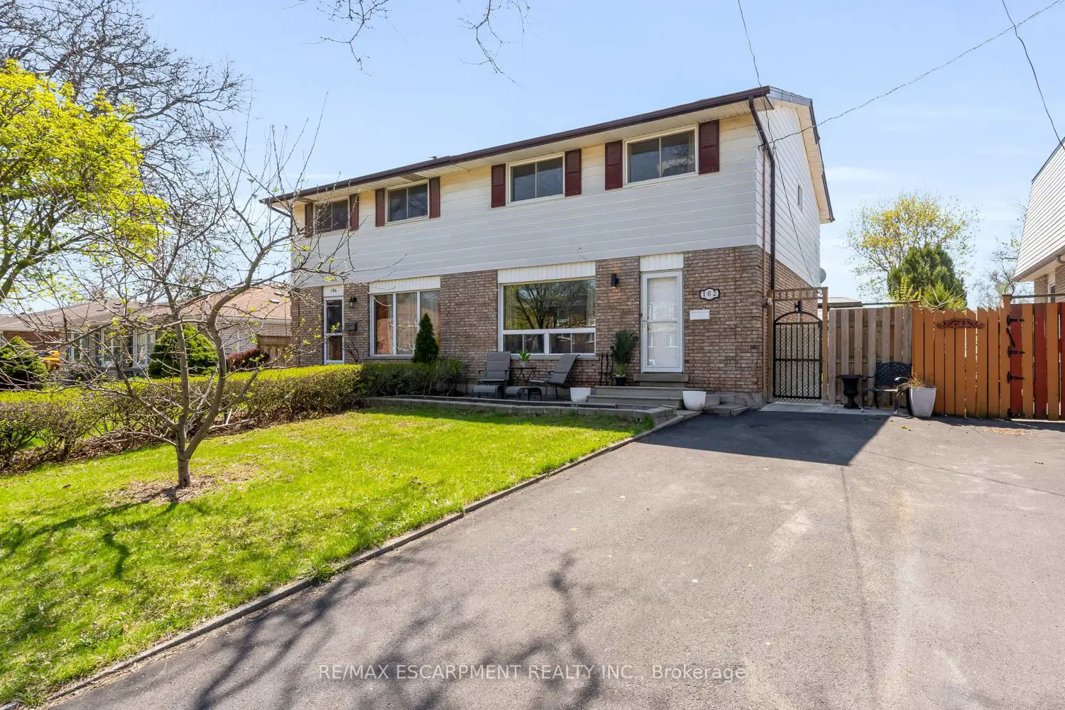 102 Berkindale Drive