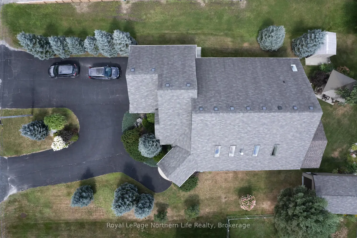 Additional image 4 of 748 Coursol Road