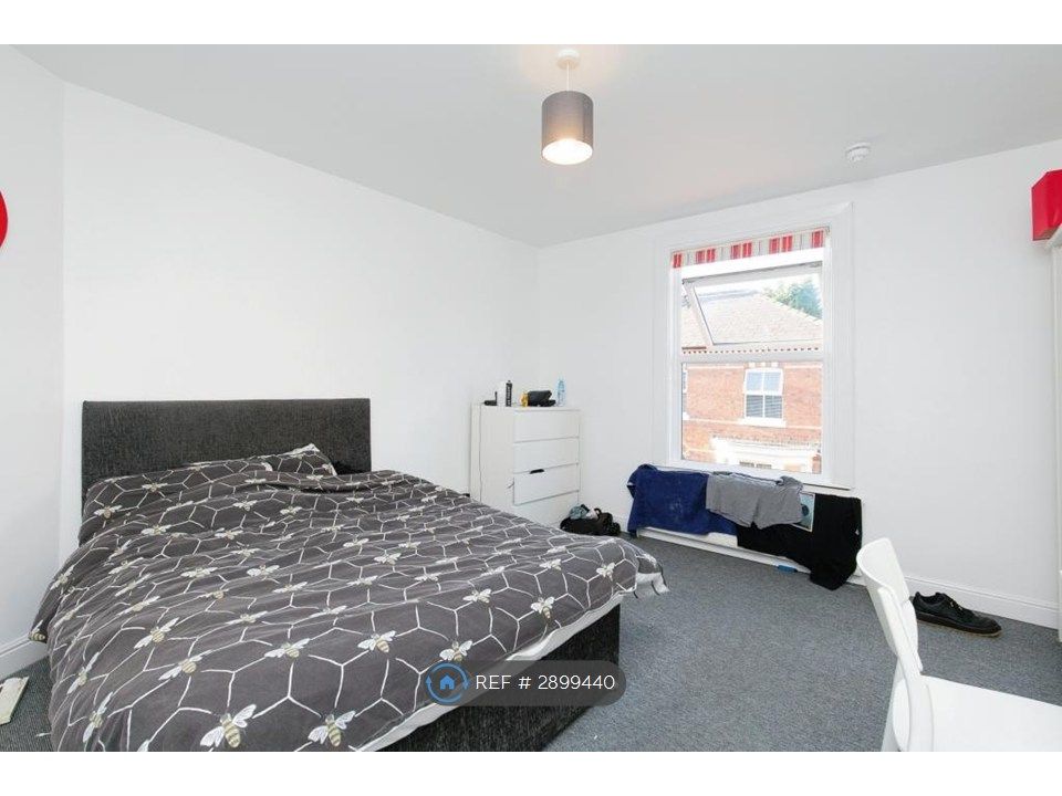 Additional image 8 of Room to rentLouise Street, Chester CH1