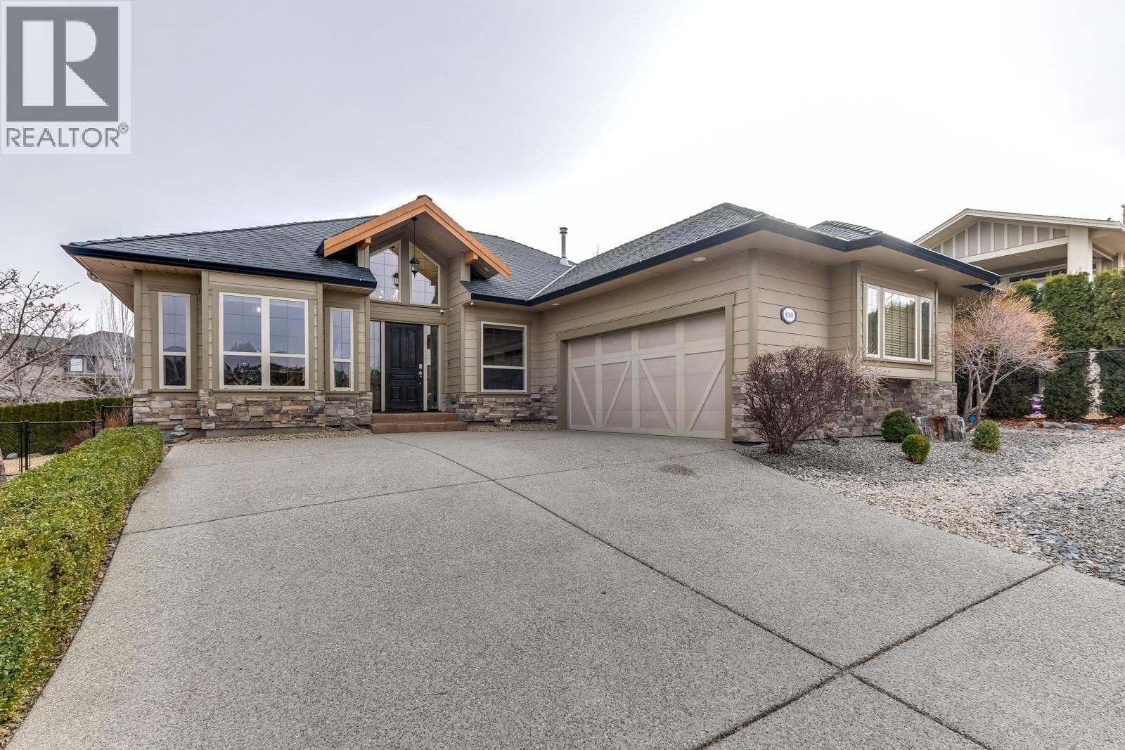 688 Almandine Court, Kelowna, BC, V1W4Z5