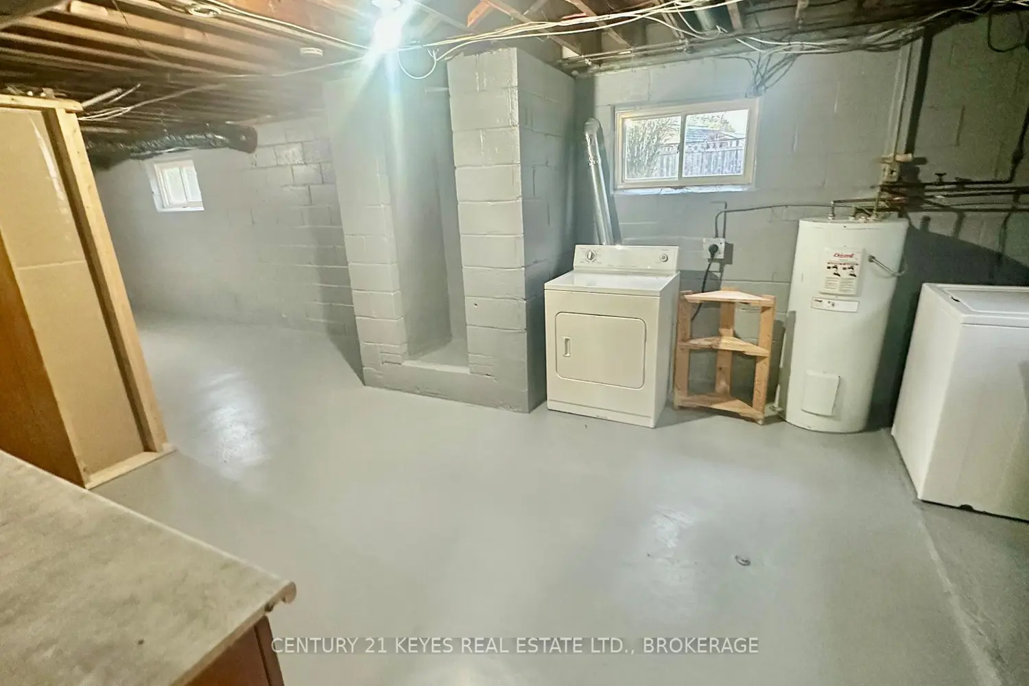 Additional image 14 of 34 Salisbury Avenue