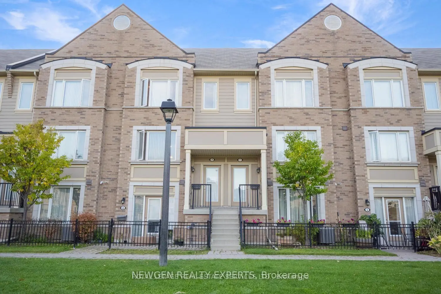 3185 Boxford Crescent 16