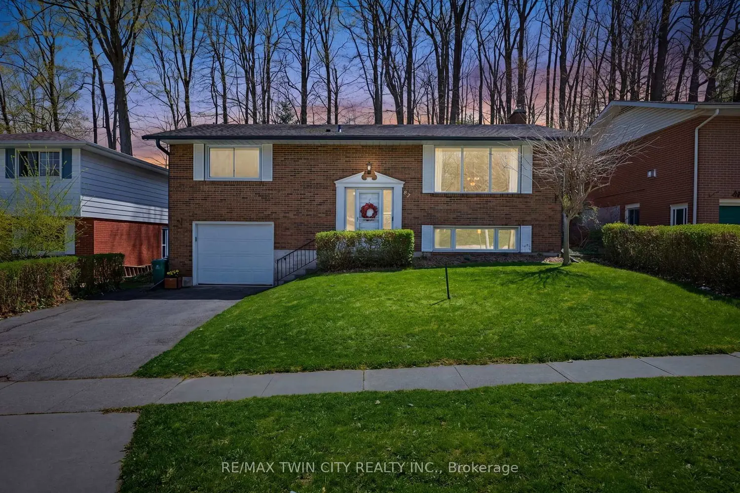 87 Fourth Avenue
