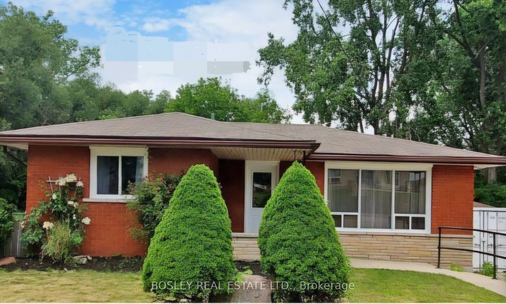 100 Fairway Road N, Kitchener, ON, N2A 2N5