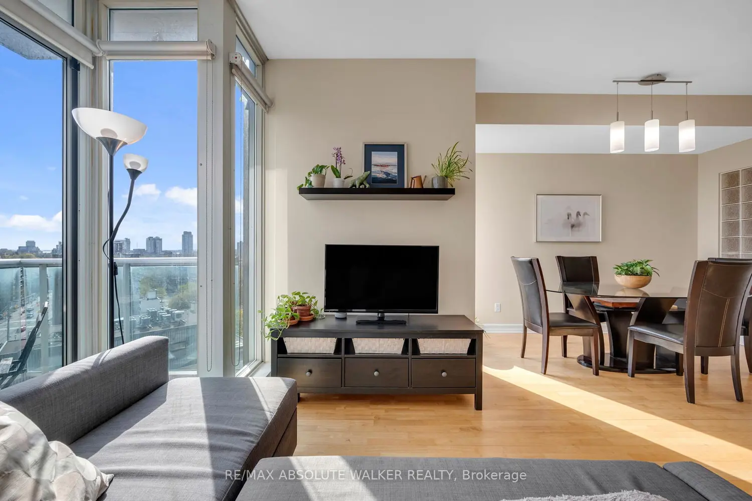 Additional image 7 of 1227 Wellington Street 903