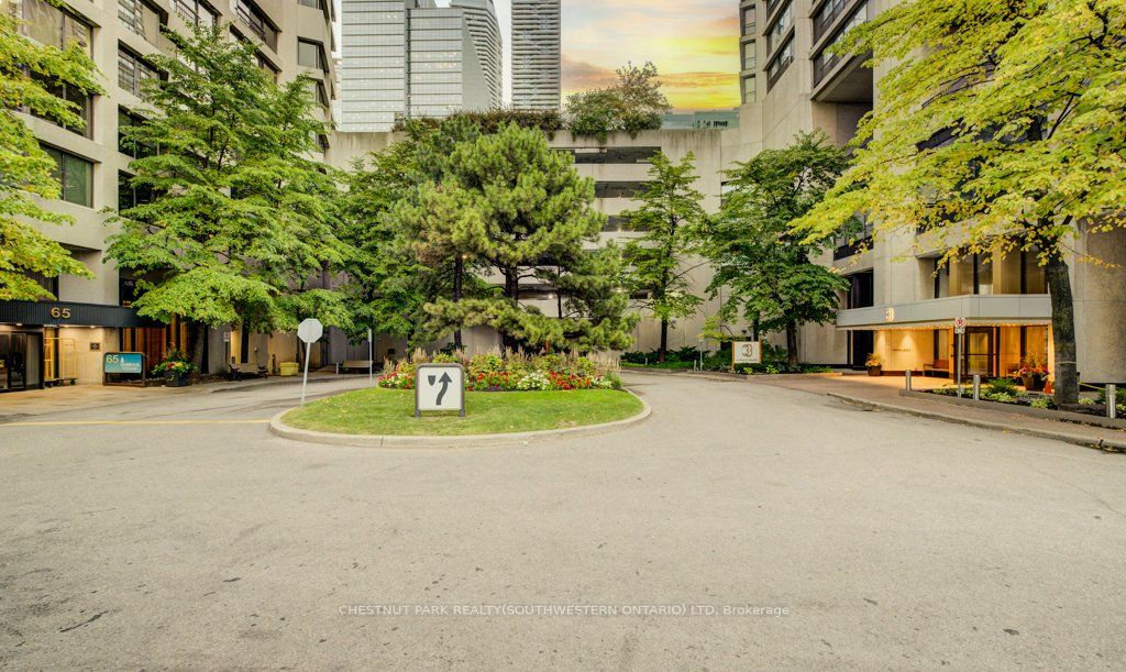 Additional image 4 of 2409-33 Harbour Square, Toronto, ON, M5J 2G2