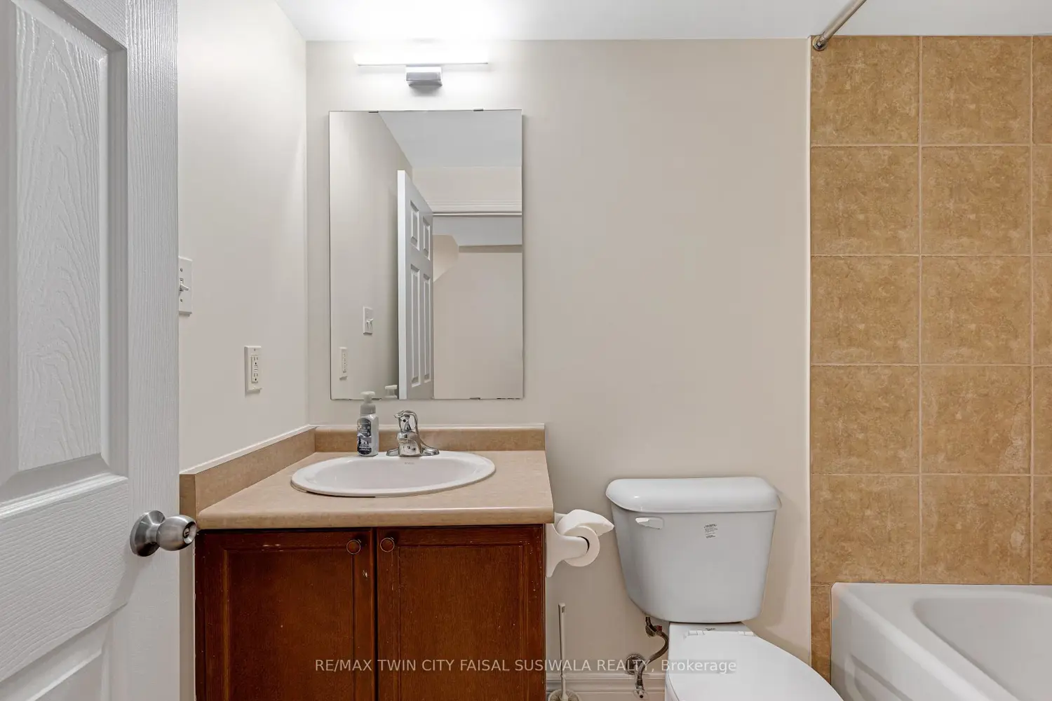 Additional image 16 of 250 Ainslie Street 14