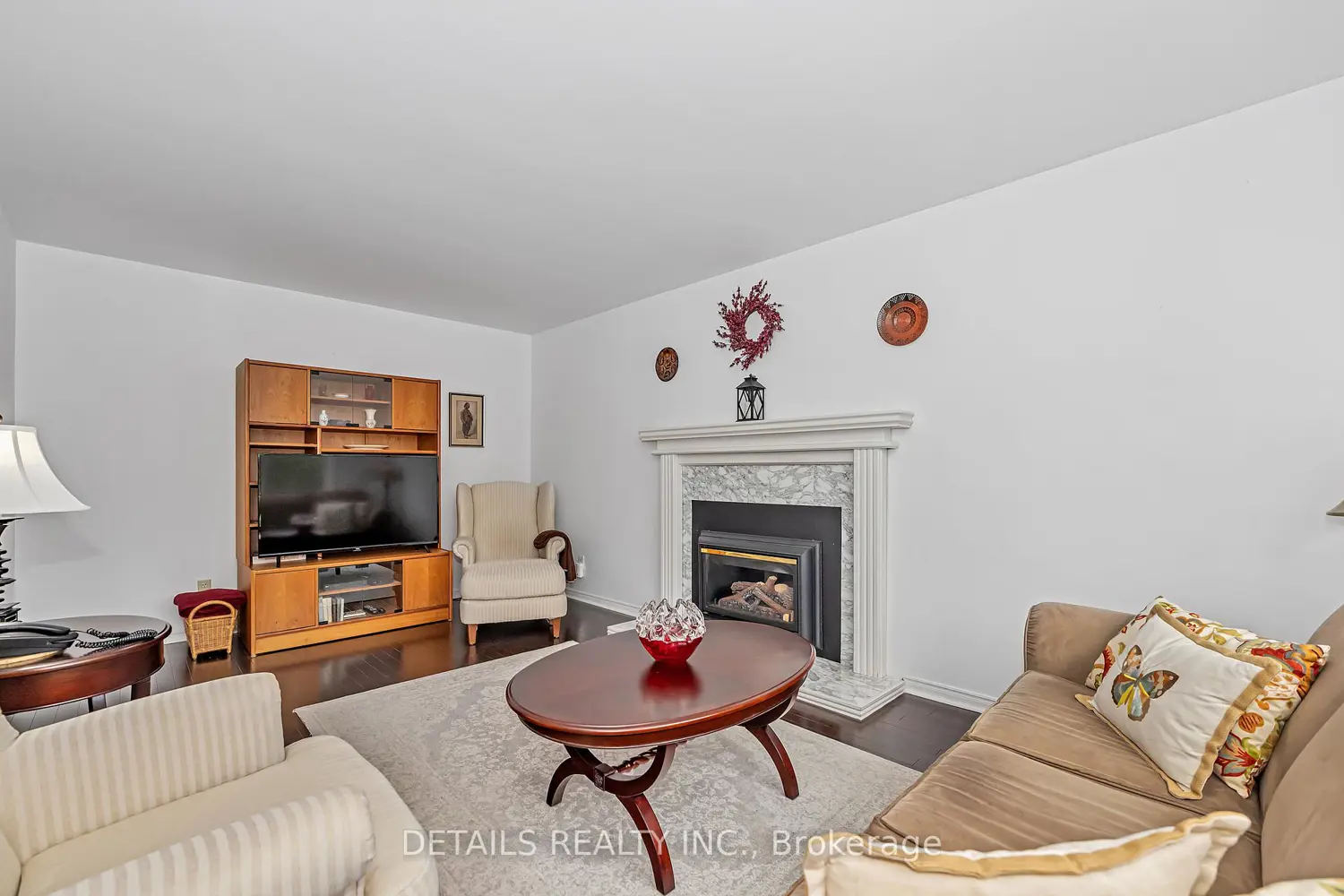 Additional image 5 of 1020 Ambleside Crescent