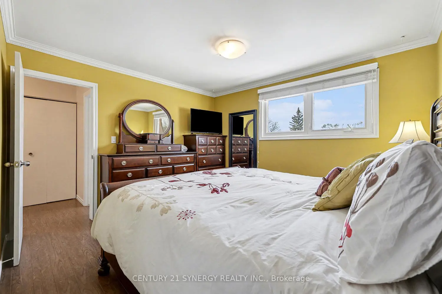 Additional image 5 of 1350 Linden Crescent