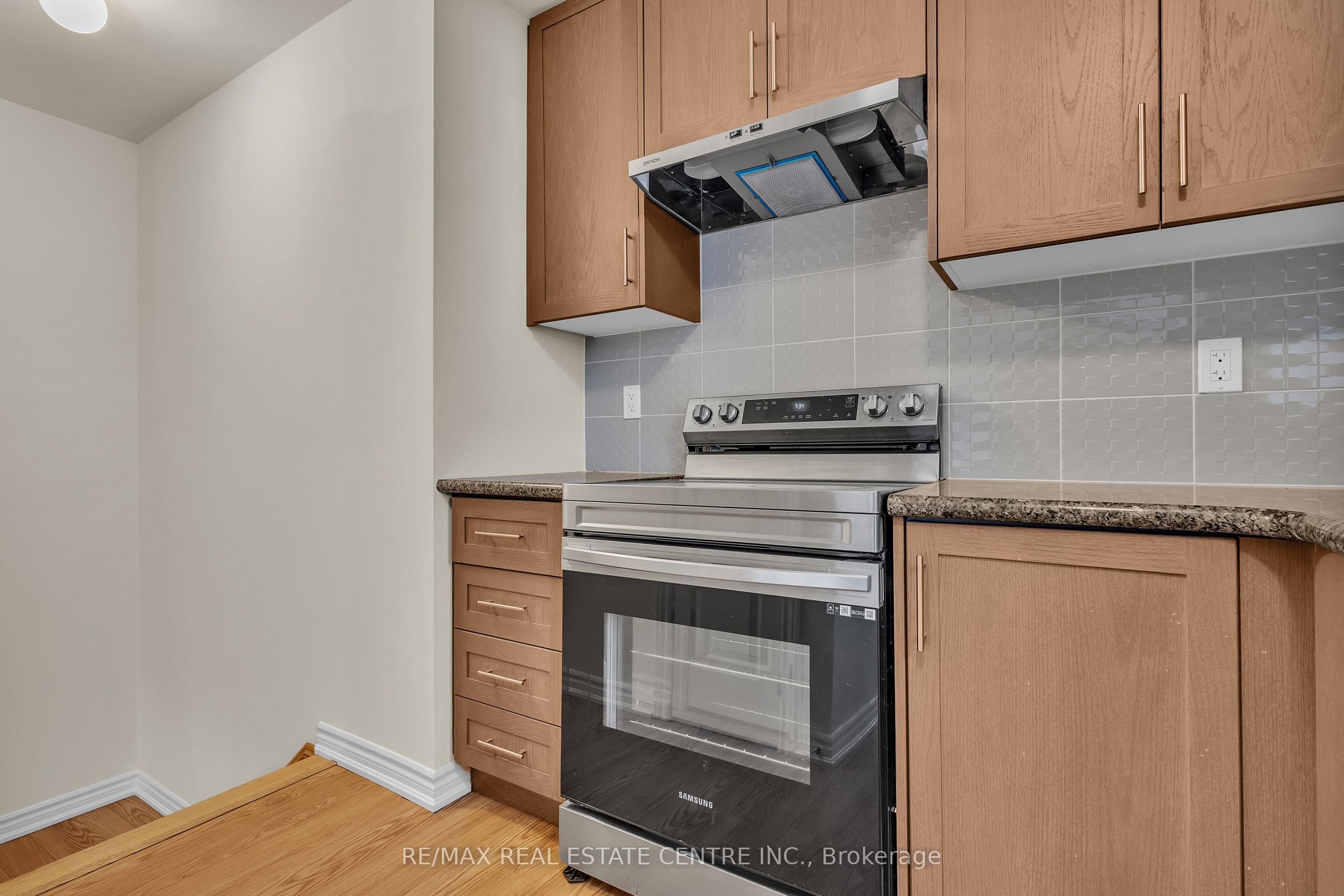 Additional image 5 of G-32 (312)-10 Halliford Place, Brampton, ON, L6P 0N5
