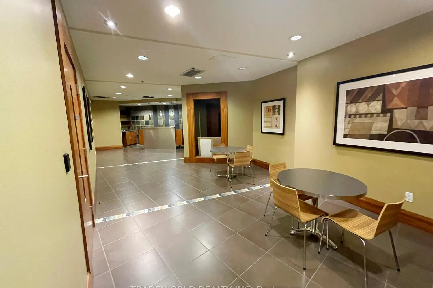 Additional image 20 of 60 Brian Harrison Way 2703