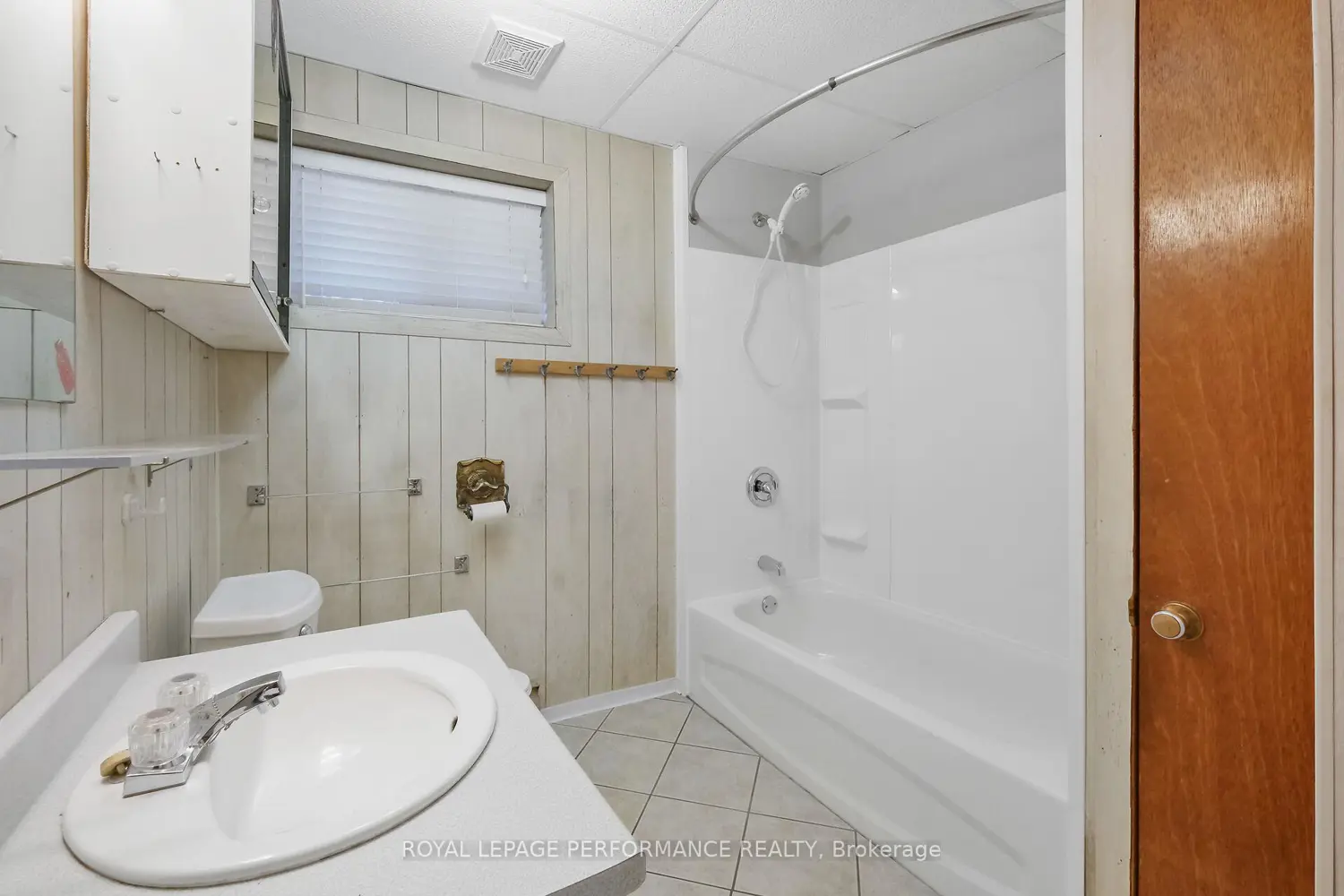 Additional image 17 of 2863 Rue Principale Street