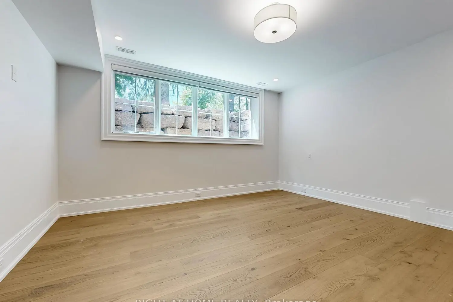 Additional image 19 of 172 Burgundy Drive