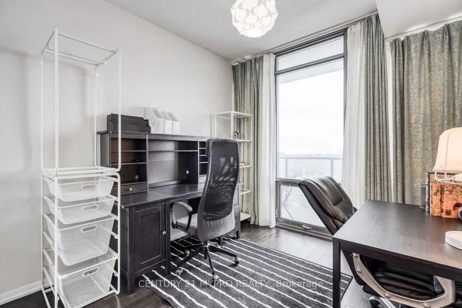Additional image 17 of 832 Bay Street 2810