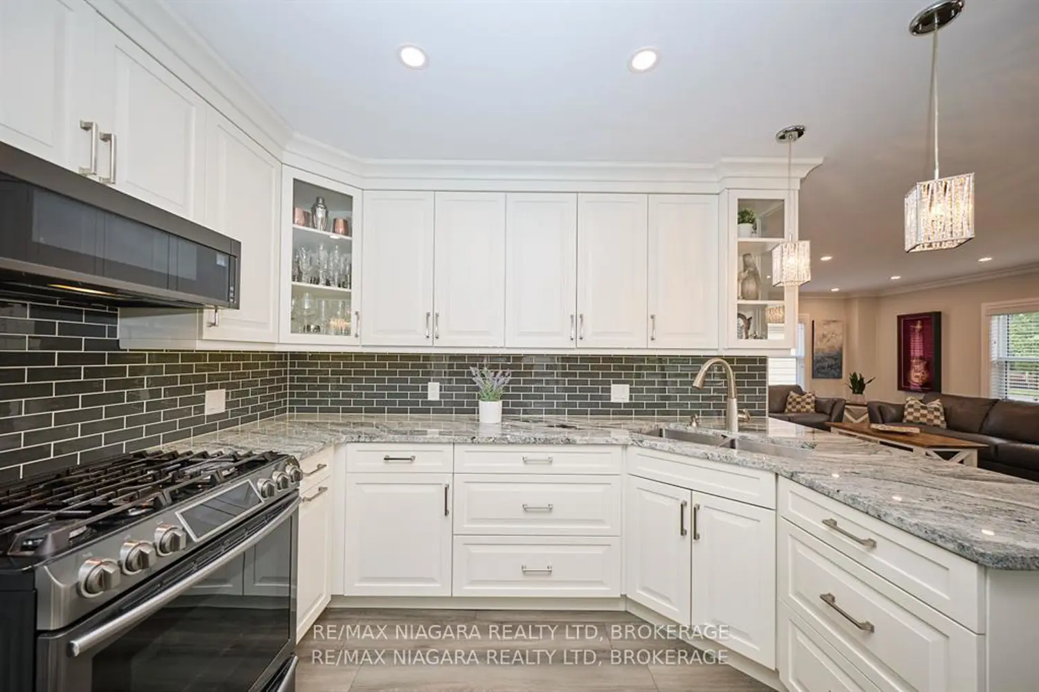 Additional image 5 of 5667 Montrose Road