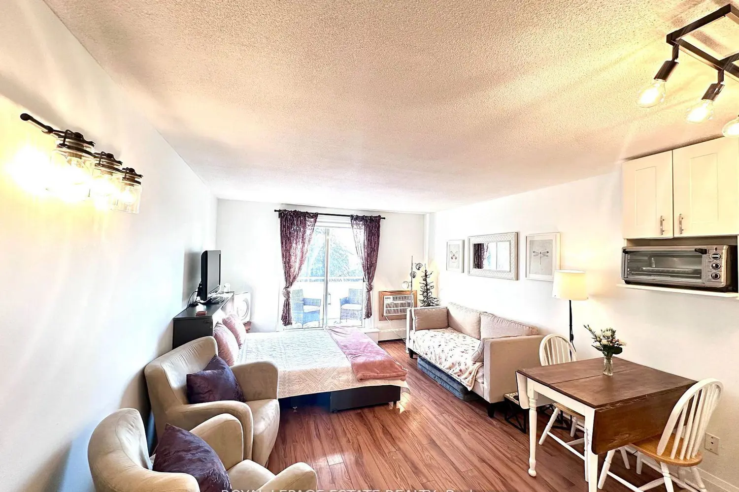 Additional image 17 of 123 Woodbine Avenue 309