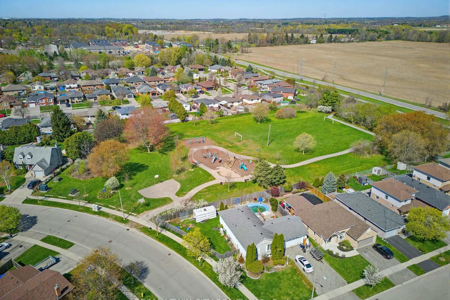 Additional image 17 of 25 Anastasia Crescent