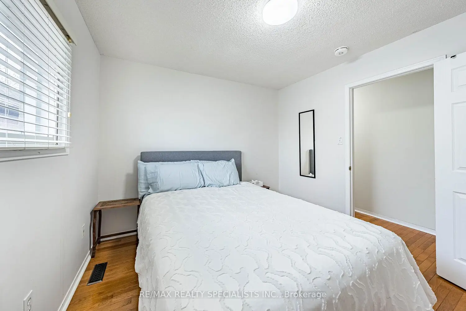 Additional image 13 of 3932 Periwinkle Crescent