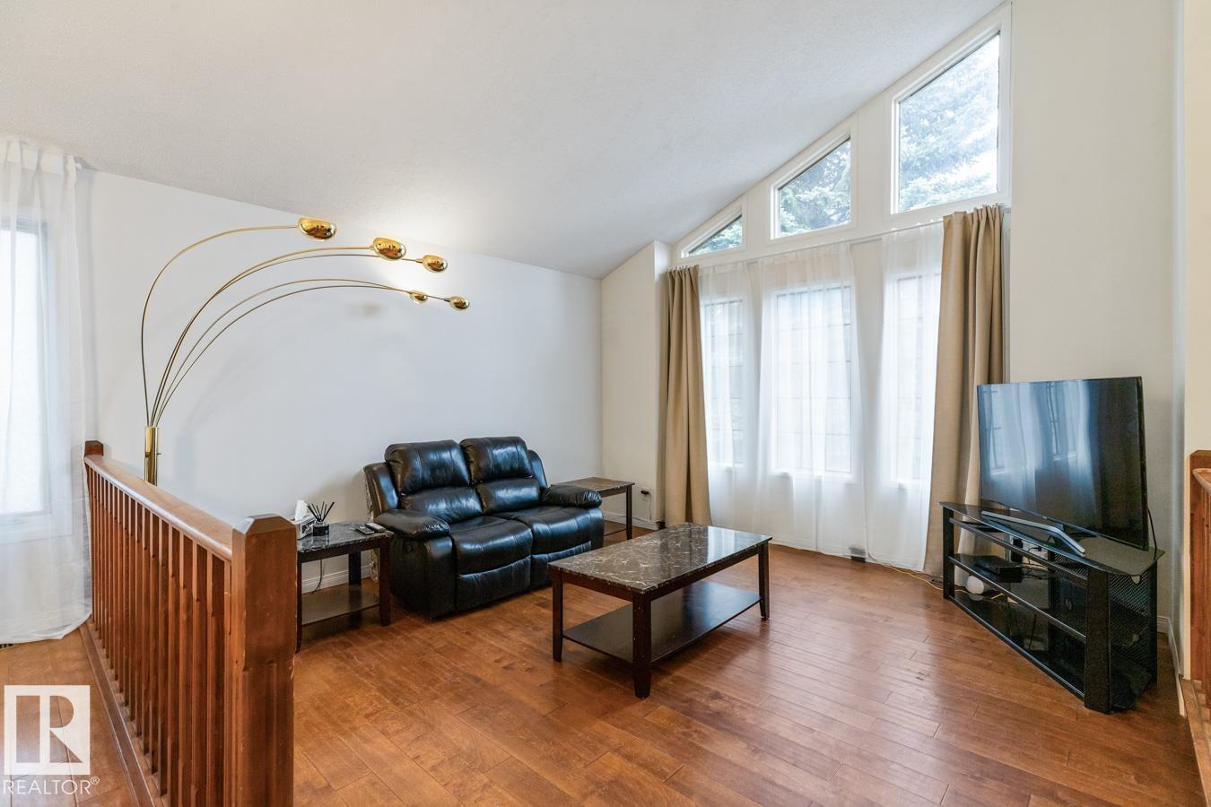 Additional image 5 of 4340 33 Street NW, Edmonton, AB, T6T1B7
