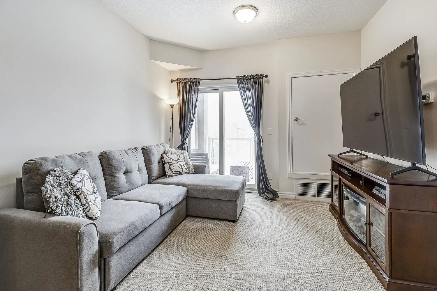 Additional image 11 of 1360 Costigan Road 211