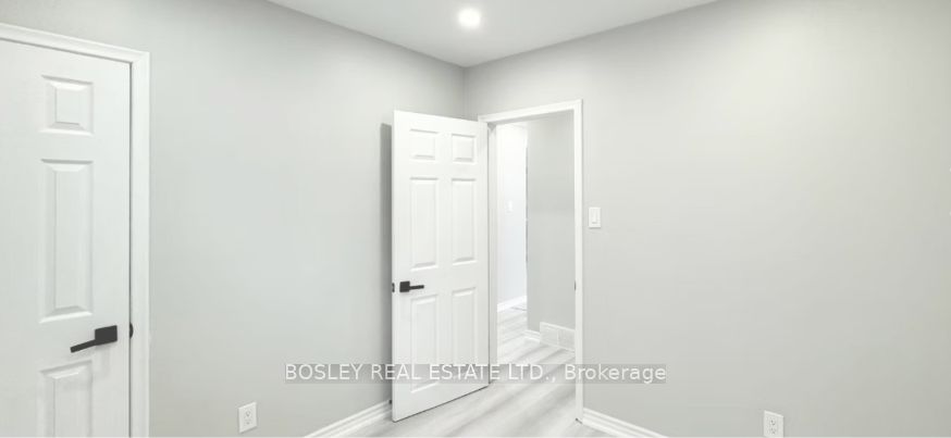 Additional image 3 of 100 Fairway Road N, Kitchener, ON, N2A 2N5