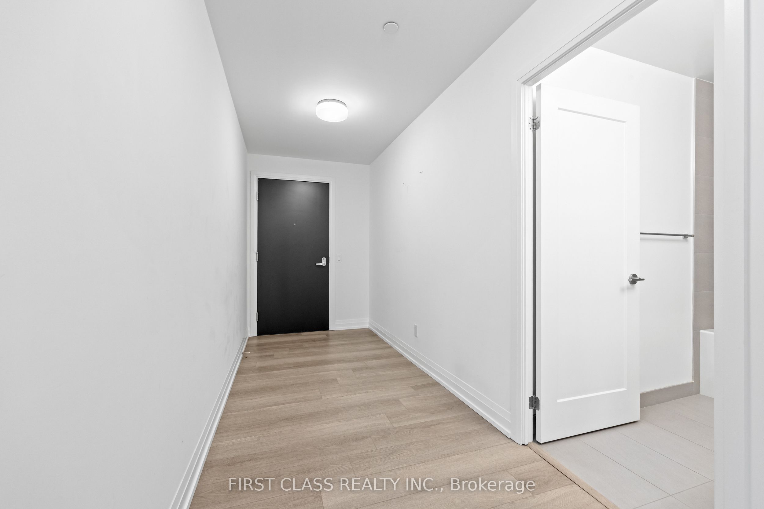 Additional image 2 of PH1-286 Main Street, Toronto, ON, M4C 4X4