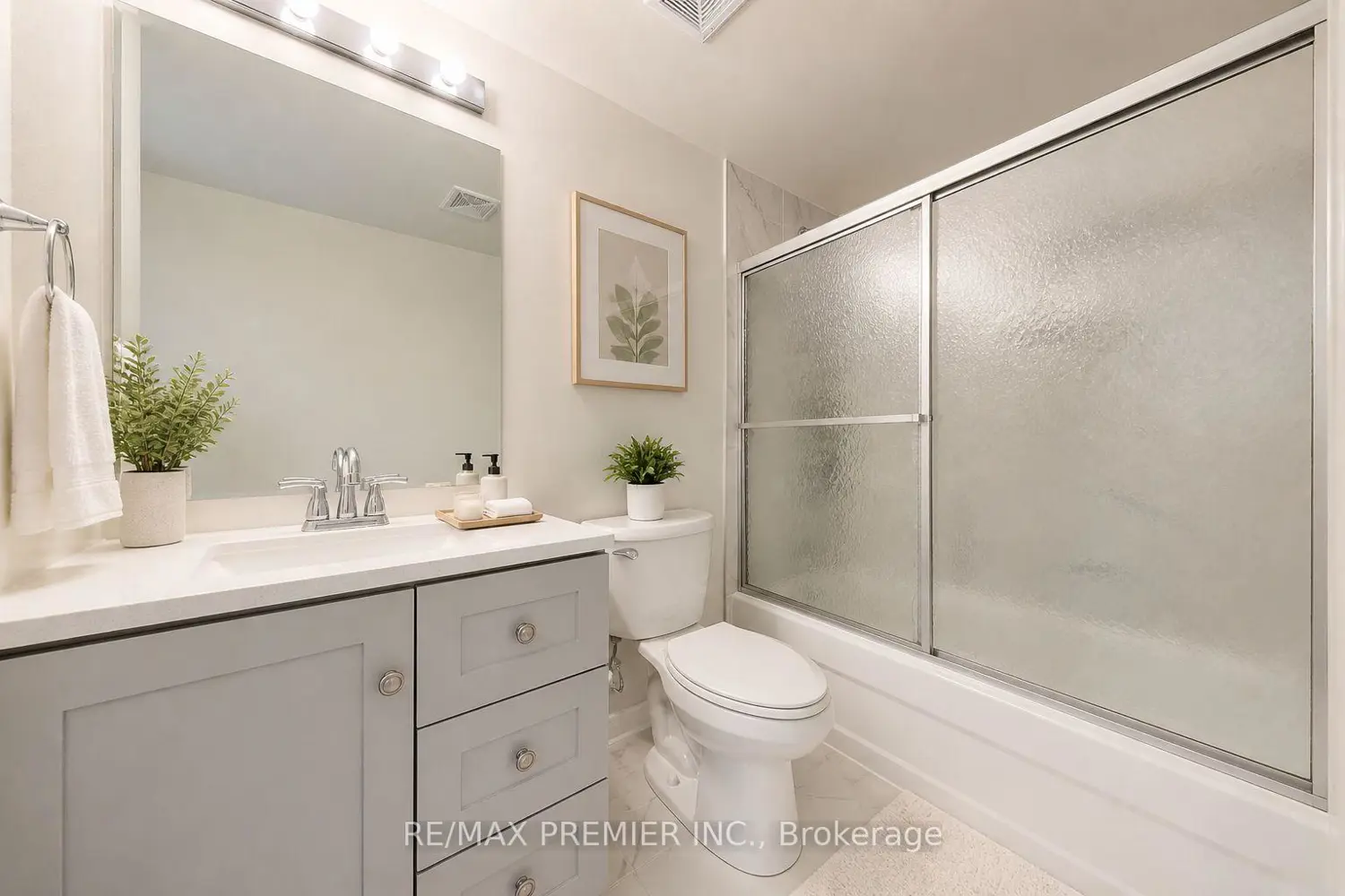 Additional image 7 of 3033 Finch Avenue 2046
