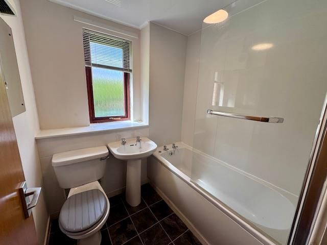 Additional image 12 of 2 bed flat to rentBuchanan Court, Falkirk FK2