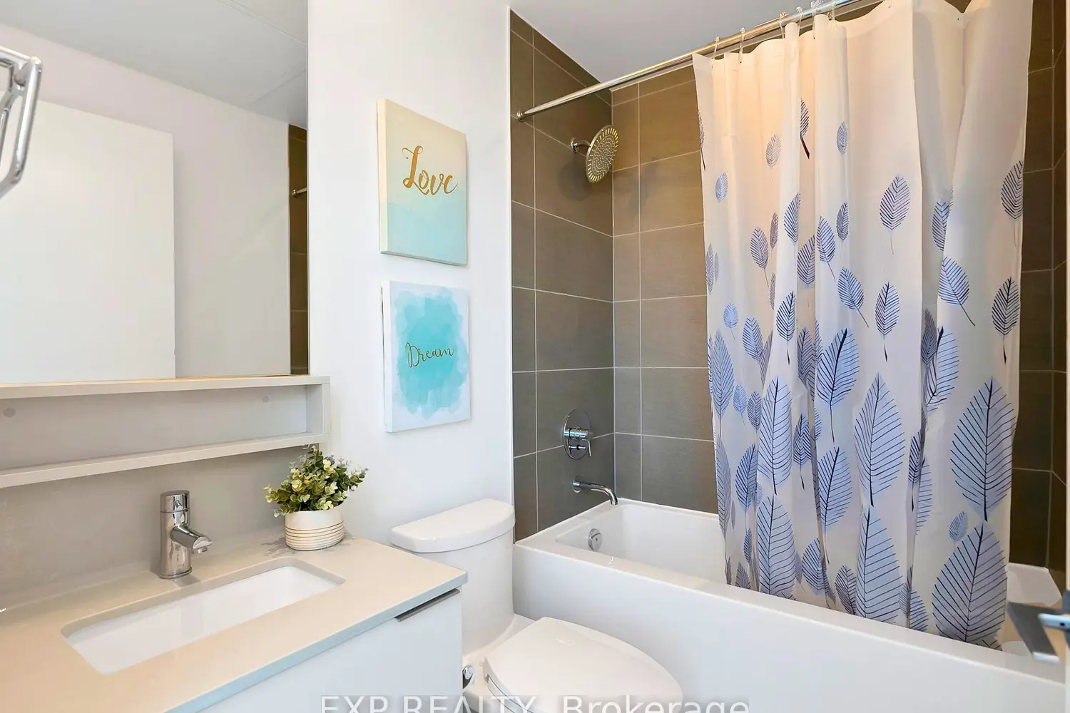 Additional image 15 of 950 Portage Parkway Unit 811