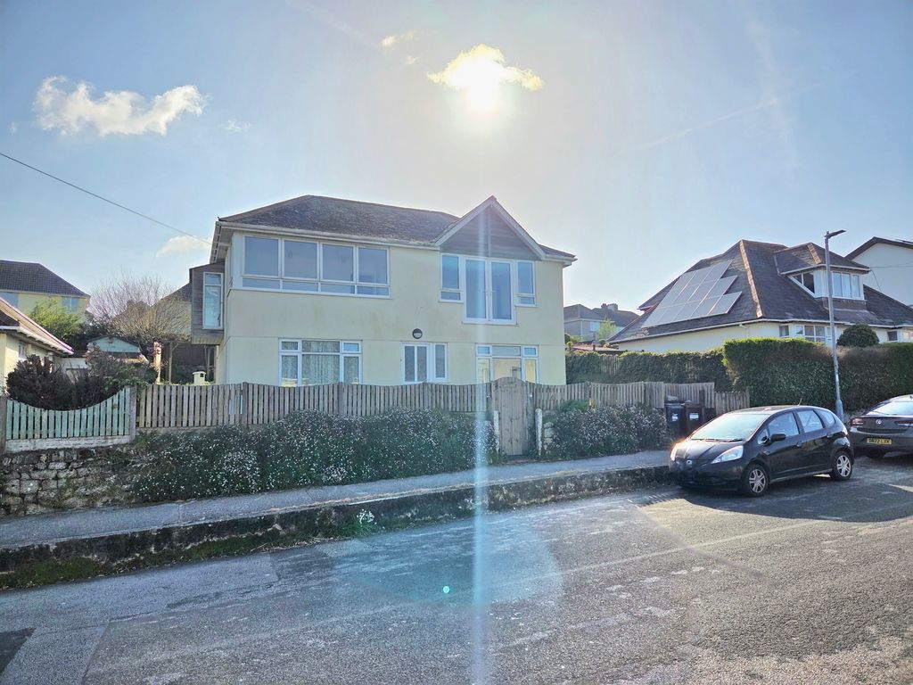 4 bed property to rentMeadowbank Road, Falmouth TR11