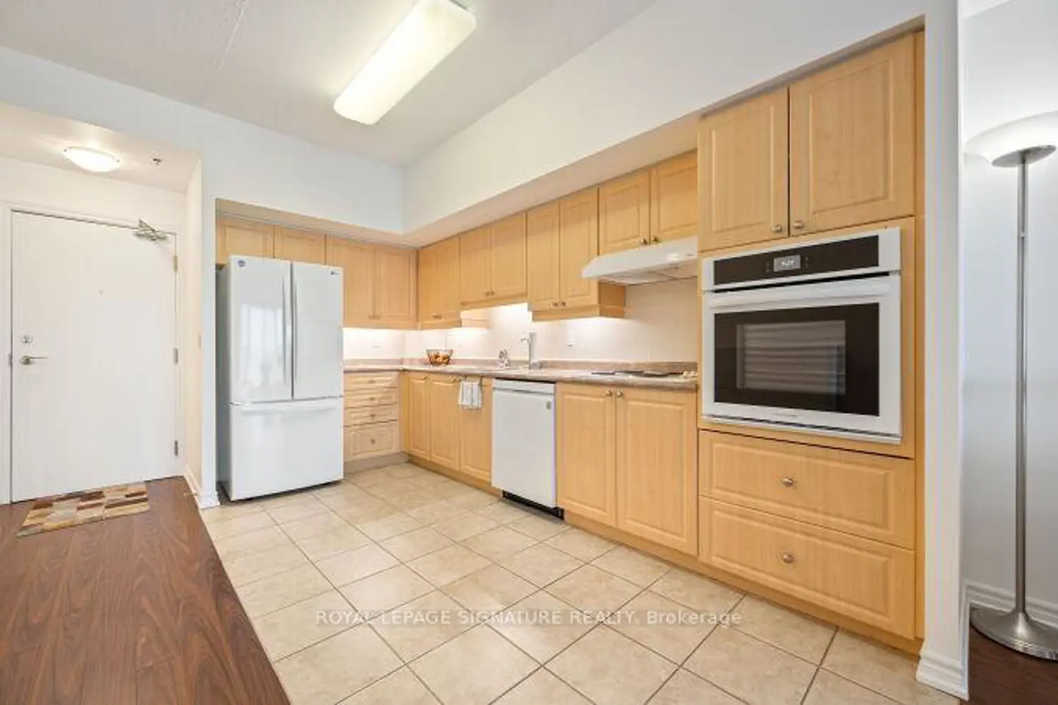 Additional image 5 of 810 Scollard Court 1003