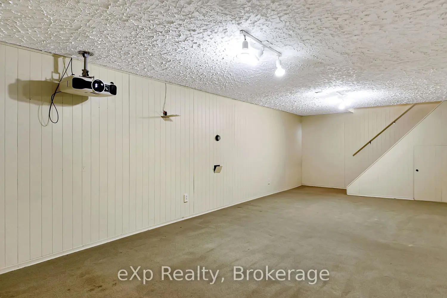 Additional image 8 of 251 4Th Avenue